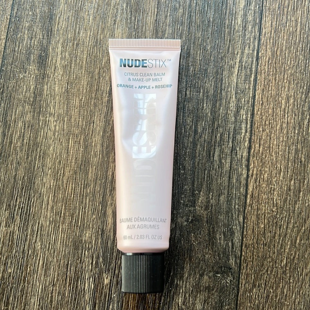 NUDESTIX MAKEUP MELT